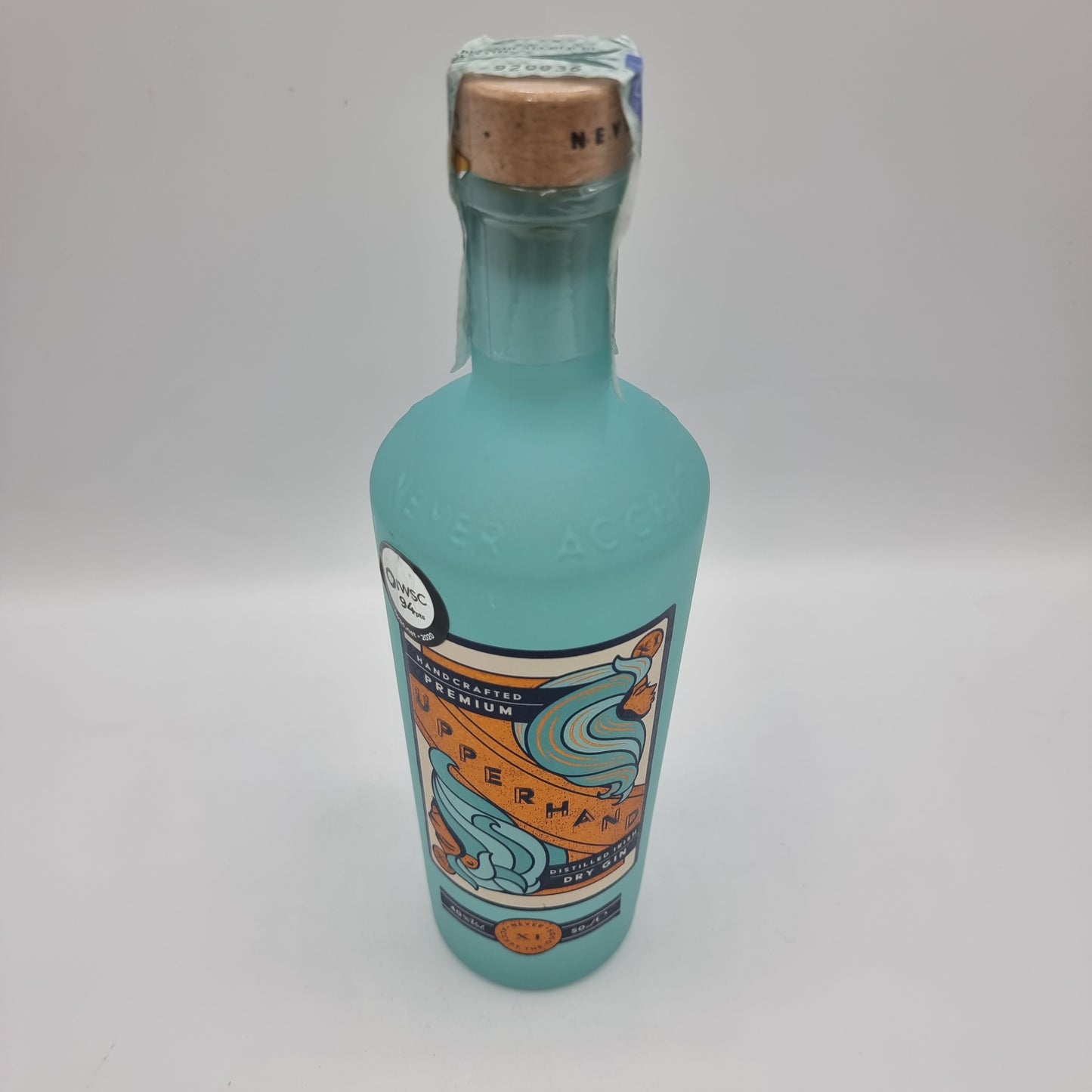 Upperhand gin - Tradizioni Malcesine