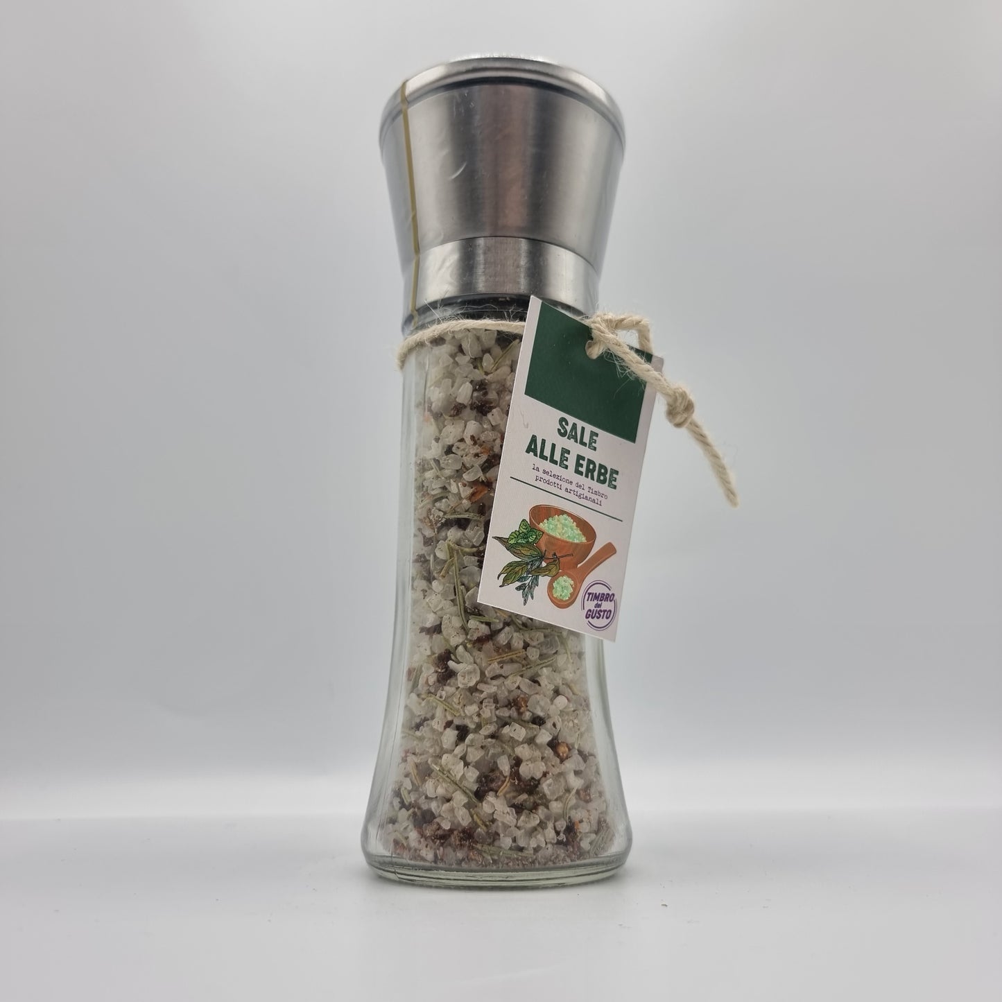 Verschiedene Salzmischungen mit Mühle