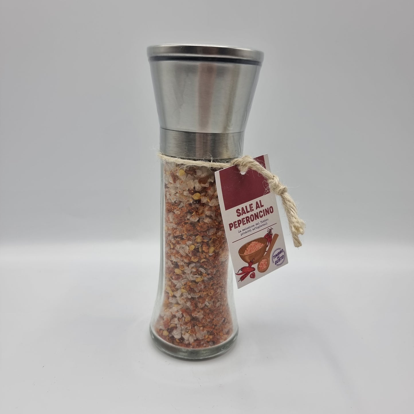 Verschiedene Salzmischungen mit Mühle