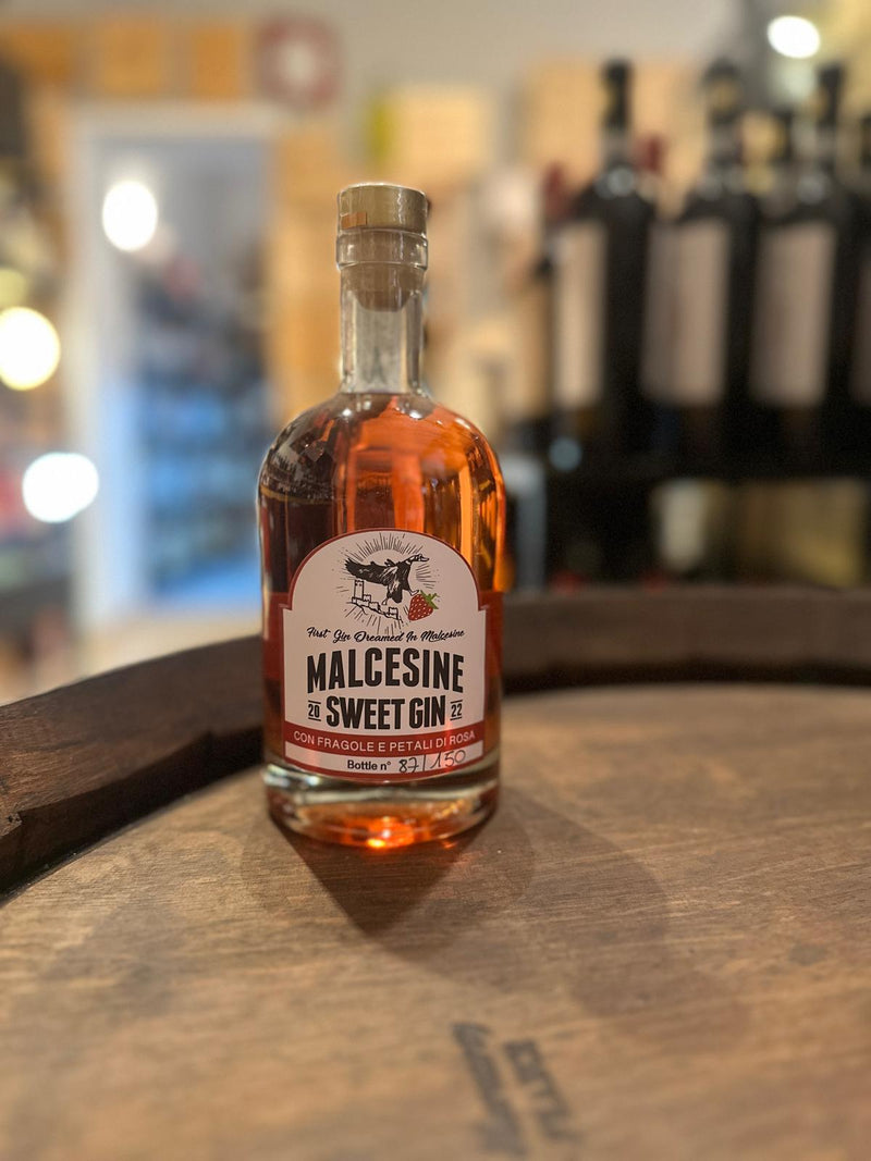 Malcesine sweet gin mit Erdbeeren und Rosenblättern - Tradizioni Malcesine