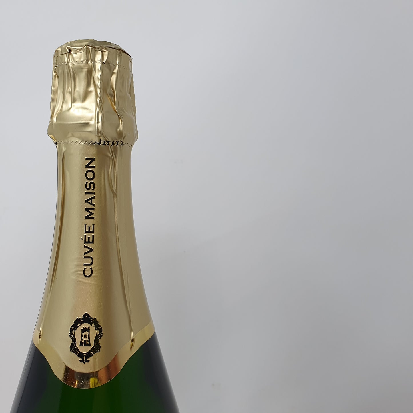 Cuvèe Maison

							

	

SPUMANTE GARDA BIANCO METODO CLASSICO D.O.C. - Tradizioni Malcesine